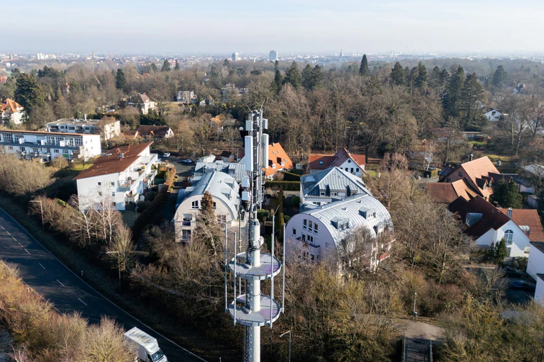 In Bayern gibt es längst nicht überall mobiles Internet. (Archivbild) — © Daniel Karmann/dpa