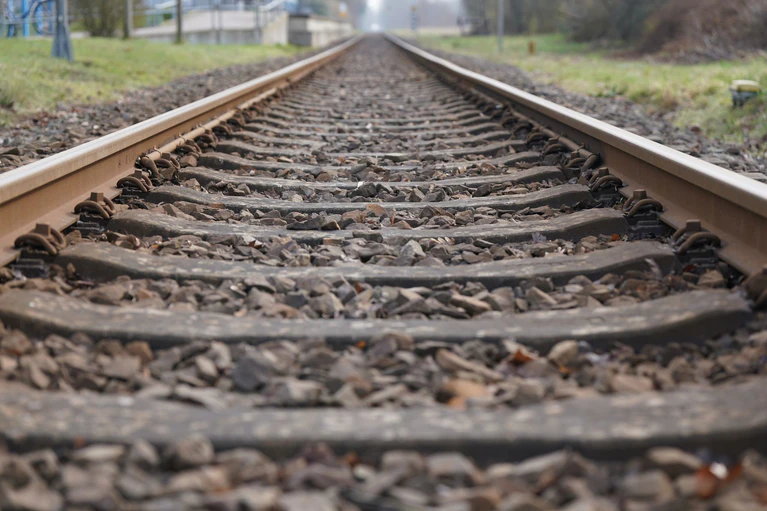 Damit der Ausbau der Strecke München-Pasing weitergeht, zahlt der Staat Bayern jetzt freiwillig 41 Millionen Euro. (Symbolbild) — © Marcus Brandt/dpa