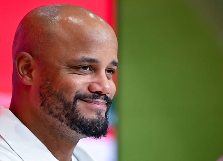 Lobte die Leistungen von Upamecano: Trainer Kompany. (Archivbild) — © Sven Hoppe/dpa