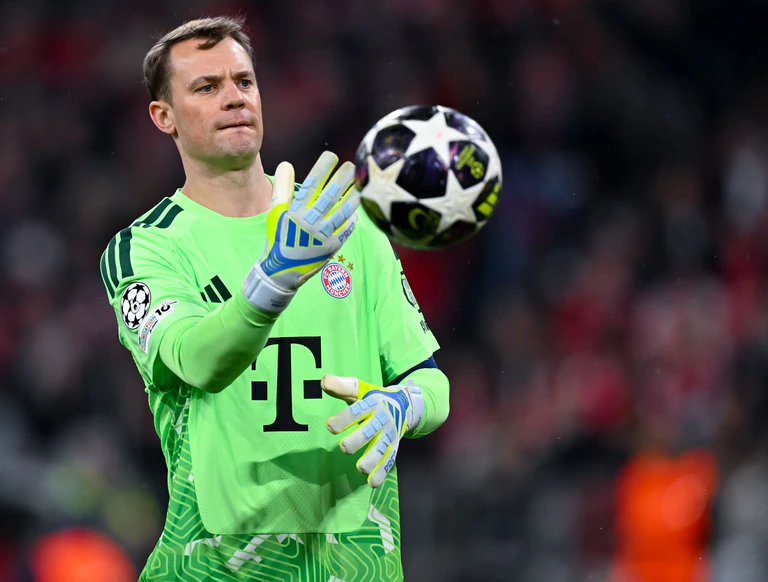 Manuel Neuer hält für den FC Bayern immer noch Bälle - und bald auch wieder für das DFB-Team? (Archivbild) — © Sven Hoppe/dpa