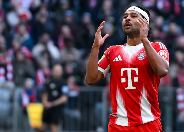 Serge Gnabry fehlt dem FC Bayern wohl bis zum Saisonende. (Archivbild) — © Sven Hoppe/dpa