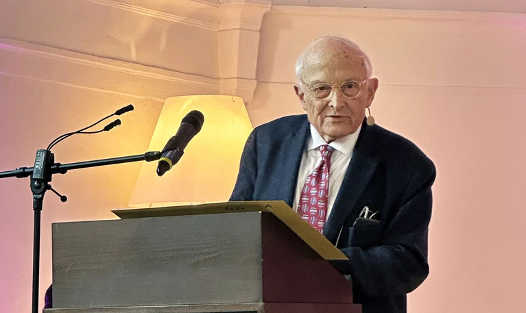 Starb im Alter von 92 Jahren: Verleger Hans Dieter Beck. — © -/Verlag C.H.BECK/dpa