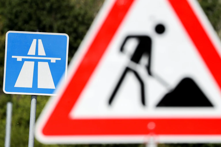Die A70 bei Bamberg muss nachts zweimal gesperrt werden. (Symbolbild) — © Jan Woitas/dpa-Zentralbild/dpa