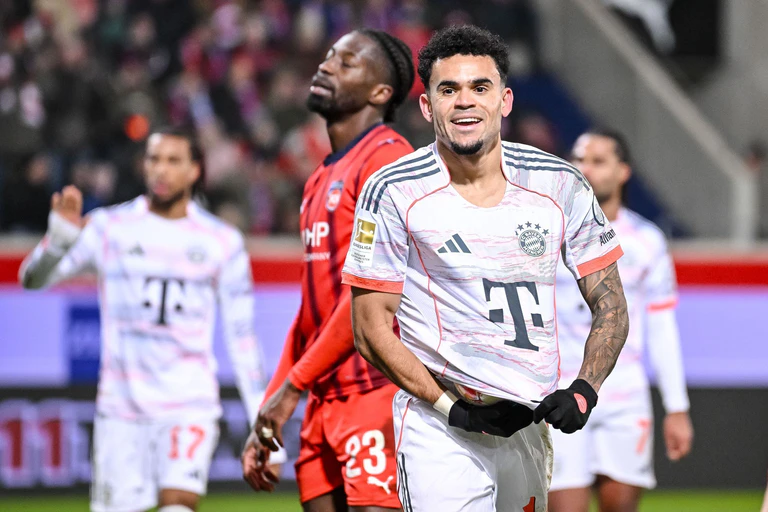 Bayern-Stürmer Luis Díaz ist nun auch unter die Sänger gegangen. (Archivbild) — © Harry Langer/dpa