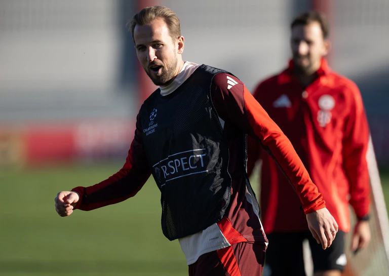 Bayern-Torjäger Harry Kane beim Training vor dem Paris-Spiel. — © Sven Hoppe/dpa