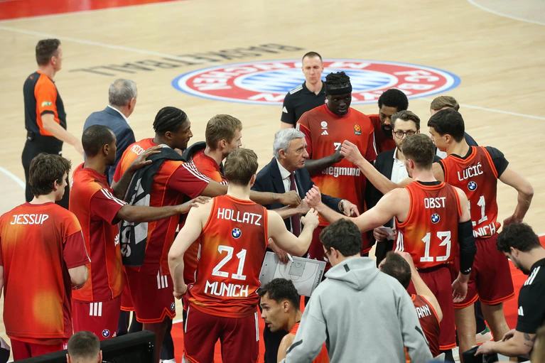Die Bayern-Basketballer haben unter der Leitung von Svetislav Pesic einen Heimsieg eingefahren. (Archivbild) — © Matthias Stickel/dpa