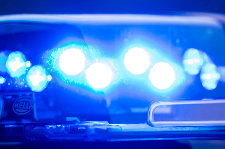 Die Polizei sperrte das Gebiet um den Fundort ab. (Symbolbild) — © Lino Mirgeler/dpa