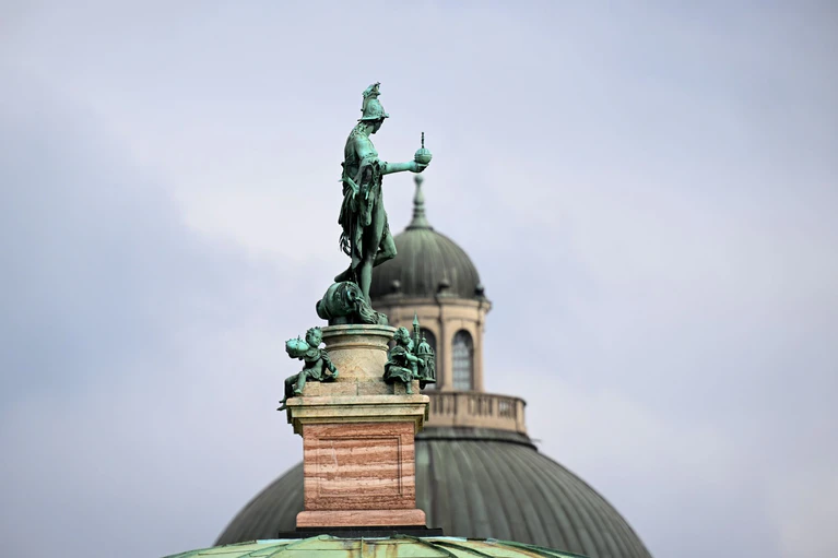 Hoffnung auf Sonne gibt es in den kommenden Tagen kaum. — © Felix Hörhager/dpa