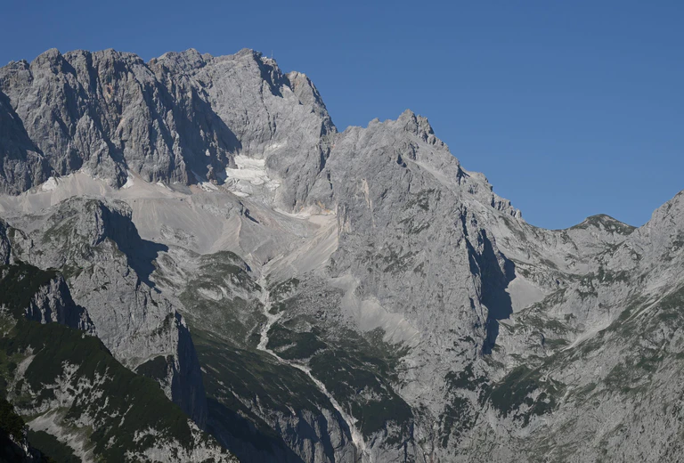Die Gletscher in Deutschland schwinden dramatisch. (Archivbild) — © Angelika Warmuth/dpa
