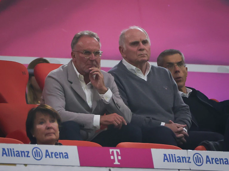 Karl-Heinz Rummenigge (links) und Uli Hoeneß führten den Verein jahrzehntelang an die europäische Spitze. (Archivfoto) — © Christian Charisius/dpa