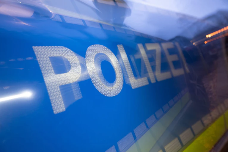 Nach einem Einbruch in ein Juweliergeschäft in Bamberg fahndet die Polizei nach den Tätern. — © Marijan Murat/dpa