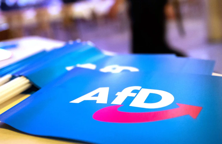 Der AfD-Nachwuchs sortiert sich neu. (Symbolbild) — © Daniel Karmann/dpa