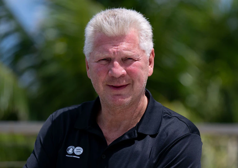 Stefan Effenberg schwärmt vom Stuttgarter Shootingstar Nick Woltemade. — © Sven Hoppe/dpa