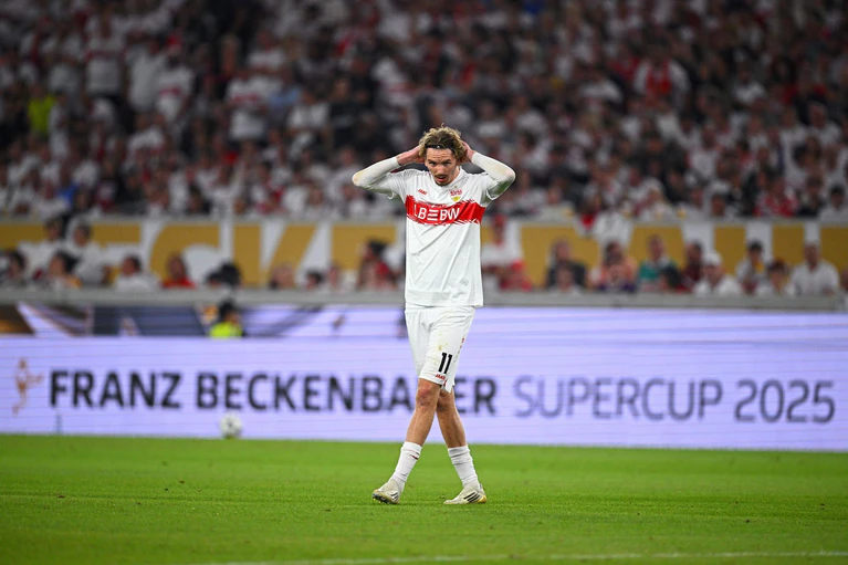 Nick Woltemade blieb im Supercup gegen seinen Wunschverein FC Bayern ohne Treffer. — © Tom Weller/dpa