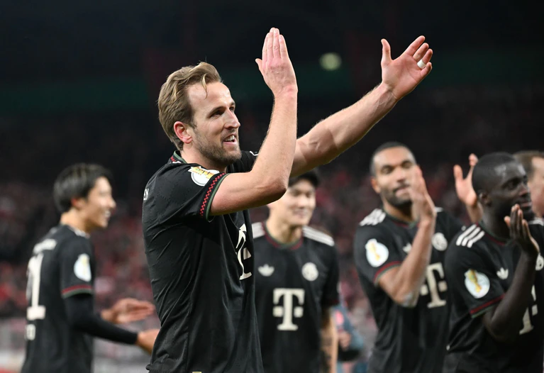Kane freute sich sehr über den Sieg in Berlin.  — © Soeren Stache/dpa