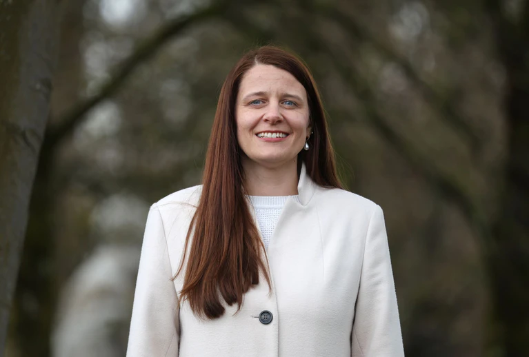 Daniela Groß ist Bayerns erste grüne Landrätin.  — © Karl-Josef Hildenbrand/dpa