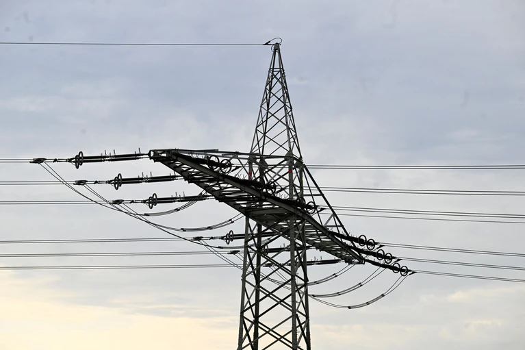 Ursache soll ein Defekt am Kabel gewesen sein. (Symbolbild) — © Roberto Pfeil/dpa