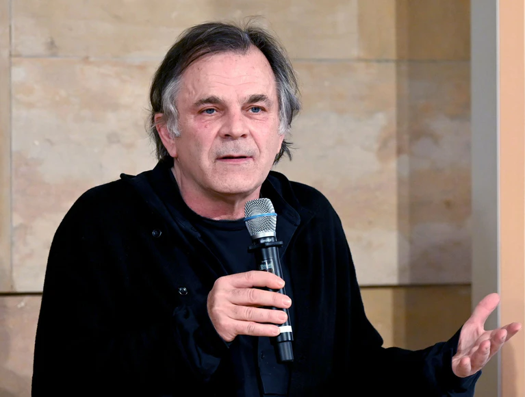 Hinterhäuser leitet das Festival seit 2016. (Archivbild) — © Barbara Gindl/apa/dpa