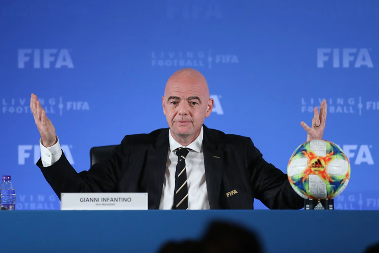 Freut sich auf die Club-WM: FIFA-Chef Gianni Infantino — © Ding Ting/Xinhua/dpa