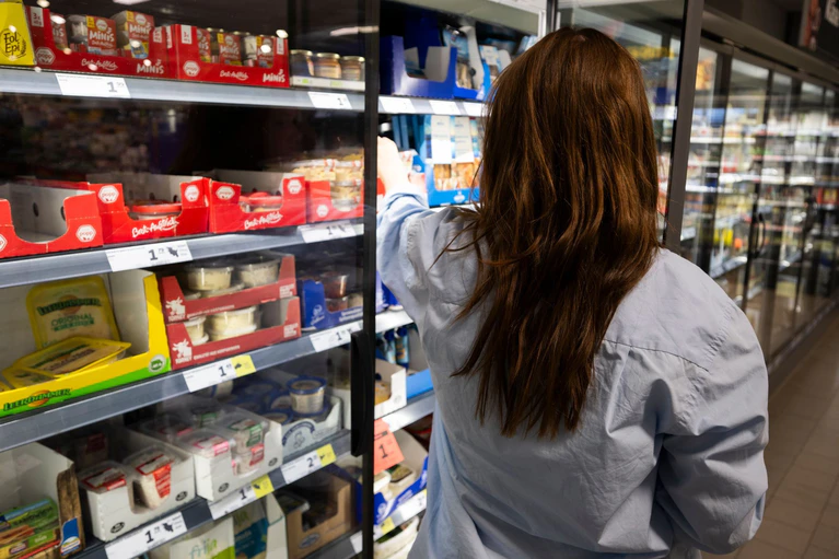 Nach 20 Uhr noch mal schnell zum Supermarkt? - In Bayern nicht möglich. (Symbolbild) — © Philip Dulian/dpa