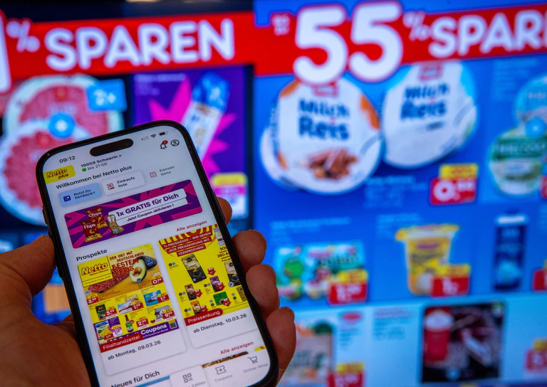 Discounter Netto bietet Kunden in seiner App zusätzliche Rabatte an. — © Jens Büttner/dpa