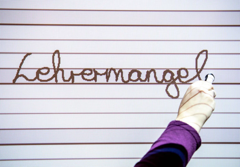 Ein Modell, mit dem der Freistaat Bayern dem Lehrermangel in den Grundschulen begegnen wollte, ist nicht rechtens (Symbolbild).  — © Caroline SeidSeidel-Dißmannel/dpa