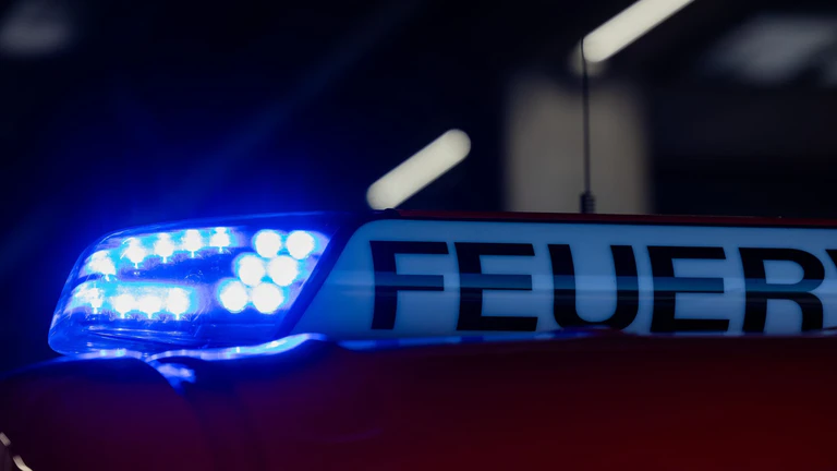 In Neustadt an der Donau brennt eine Raffinerie. (Symbolbild) — © Rolf Vennenbernd/dpa