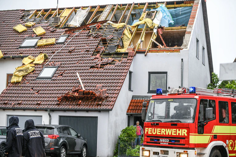 Laut Wetterdienst DWD gab es einen Tornado in Ulm. (Archivbild) — © Jason Tschepljakow/dpa