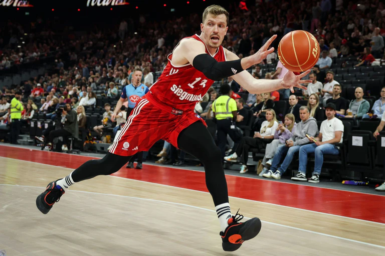 Andreas Obst war ein Garant der Bayern. — © Christian Charisius/dpa