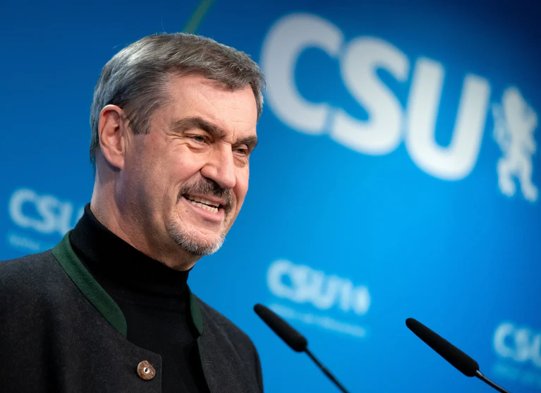 CSU-Chef Söder sieht seine Partei als Bollwerk gegen die AfD. Die Brandmauer soll auch nach der Wahl gelten.  — © Sven Hoppe/dpa
