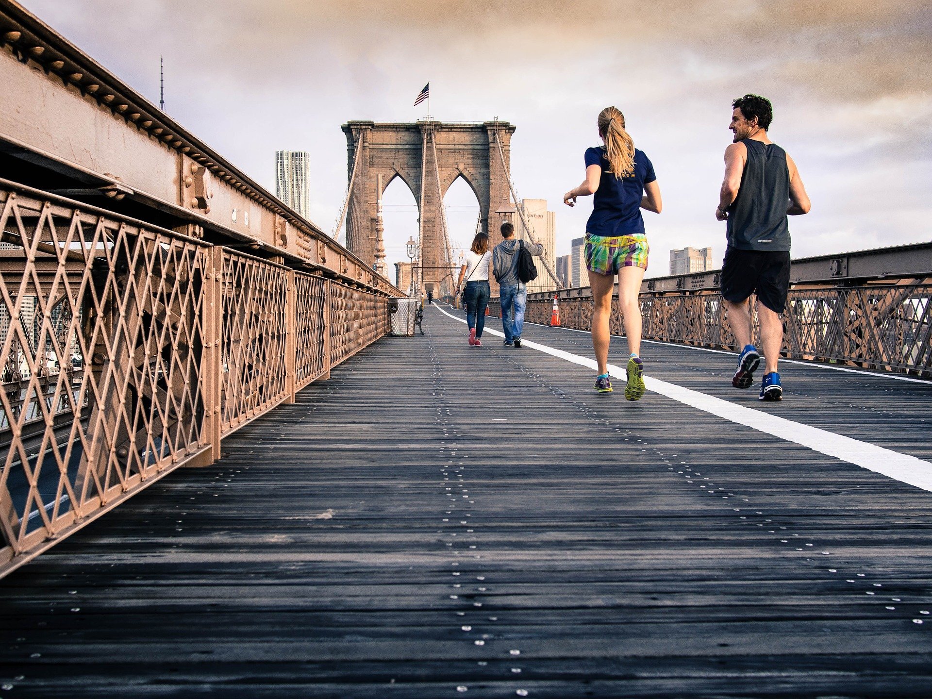 Laufen, Sport, ohne Geräte, © Bild: Free-Photos auf PixaBay